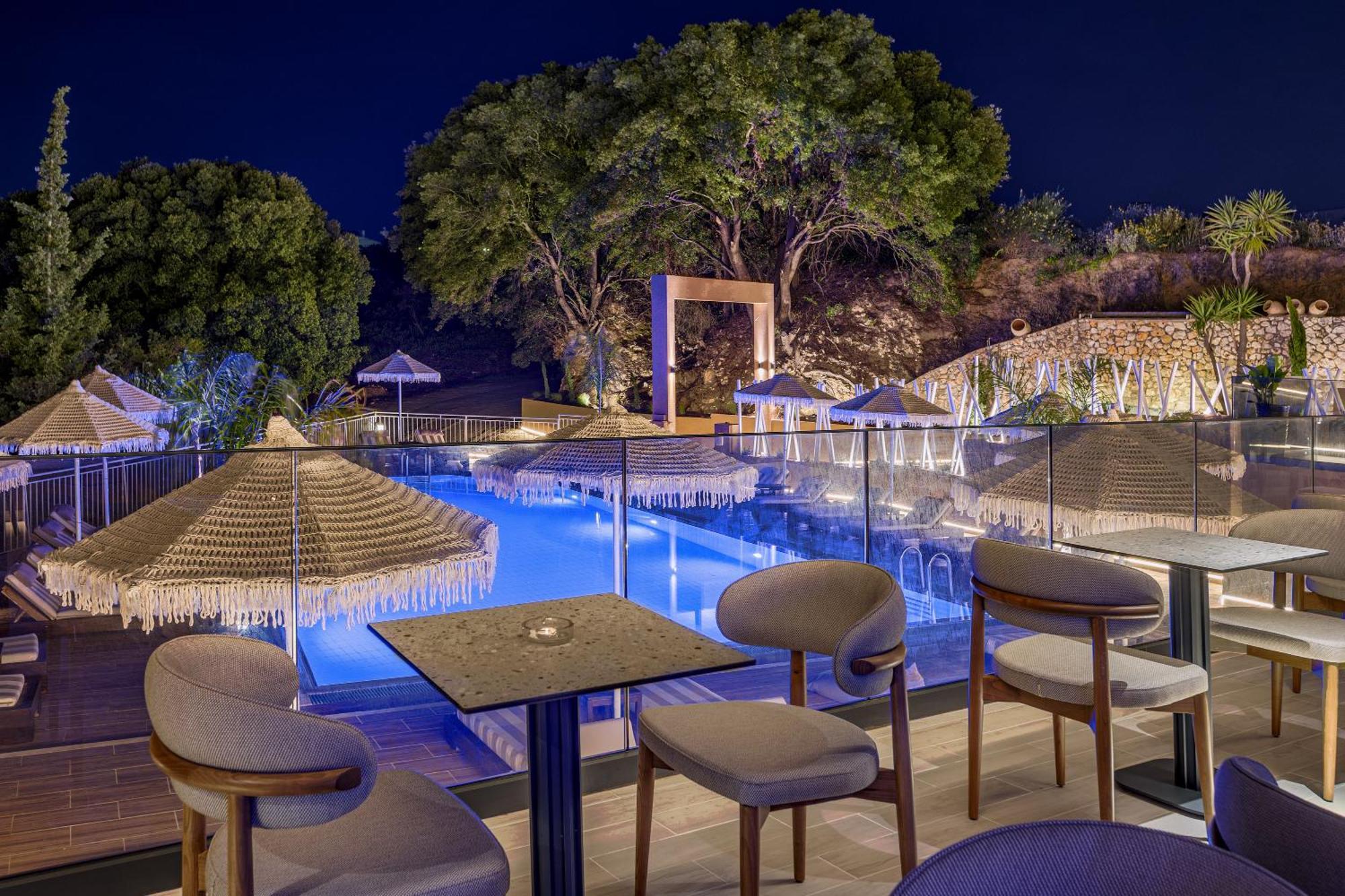 The "L" Suites & Apartments อาร์กอสโตลี ภายนอก รูปภาพ